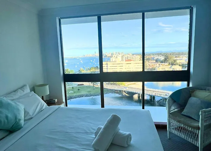 Broadwater Shores Waterfront Apartments